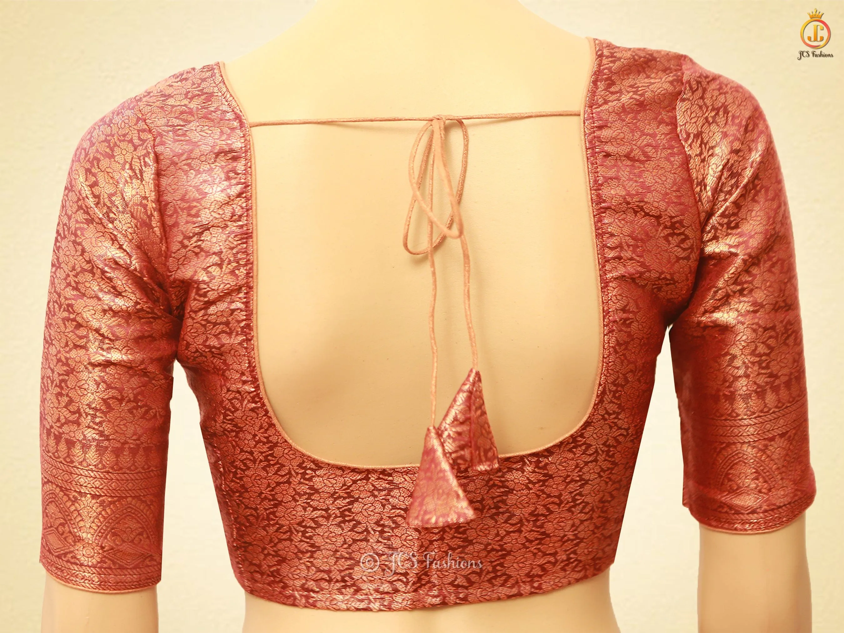 Elegant Soft Silk Cotton Saree With Brocade Blouse