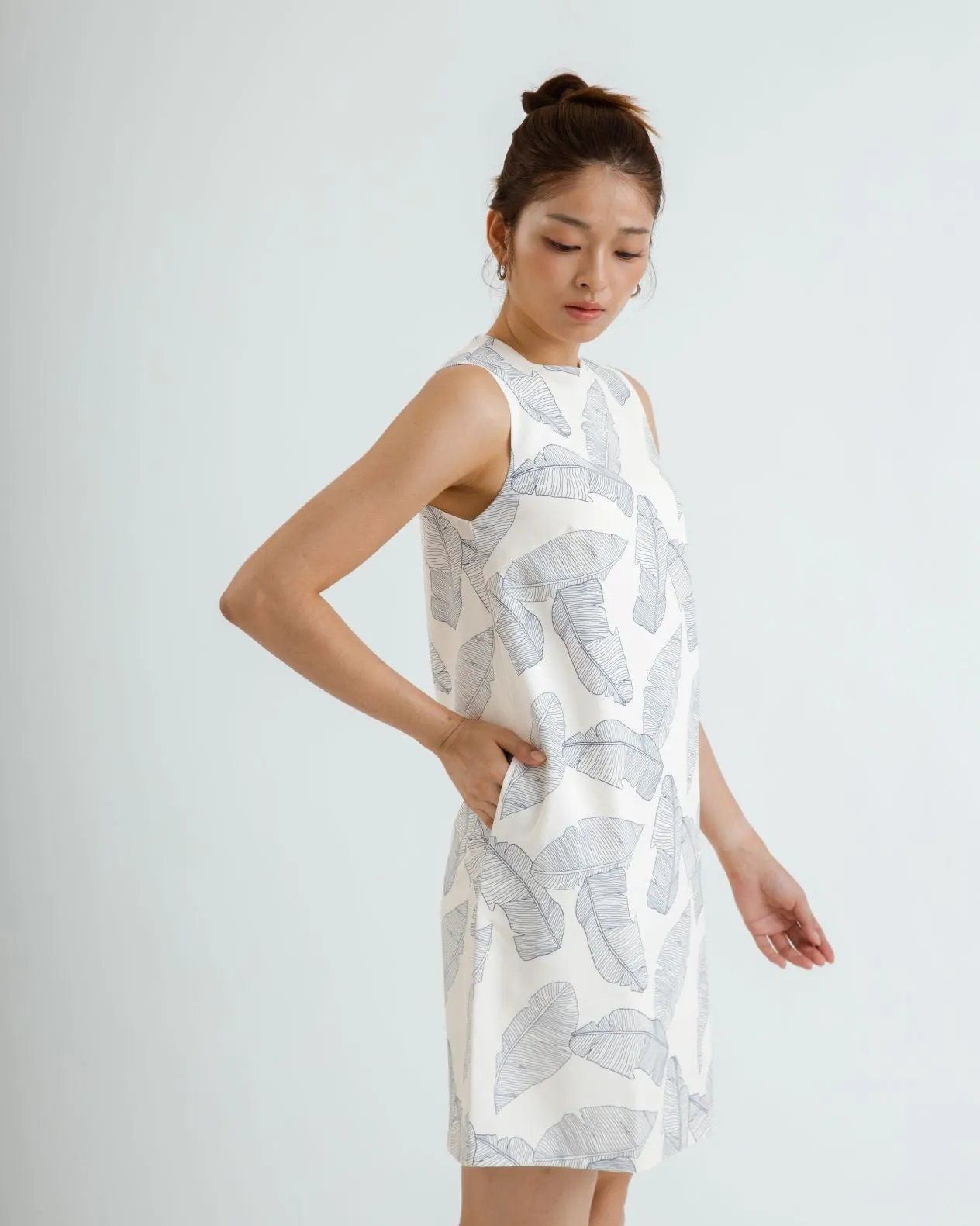 Printed Floral Sleeveless Dress (Printed)