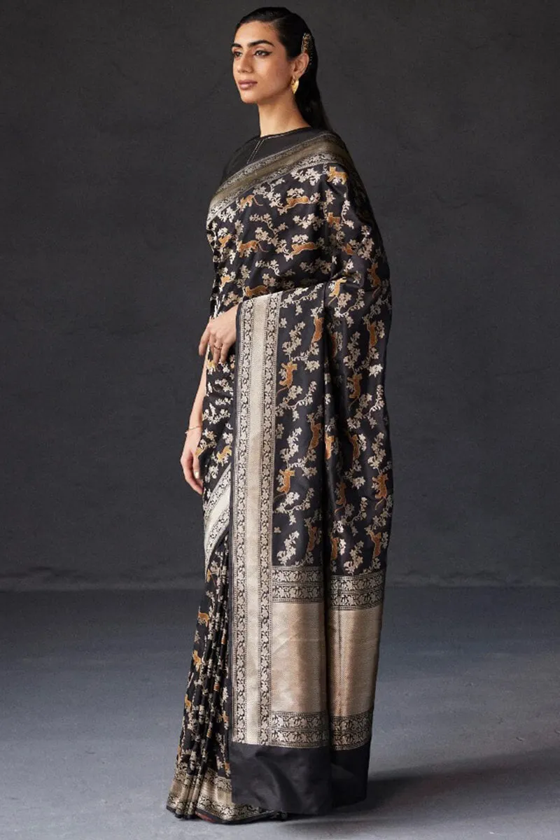 Vivacious Black Soft Silk Saree With Gratifying Blouse Piece